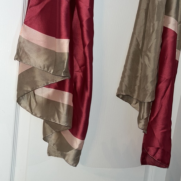 Scarf - Picture 6 of 6